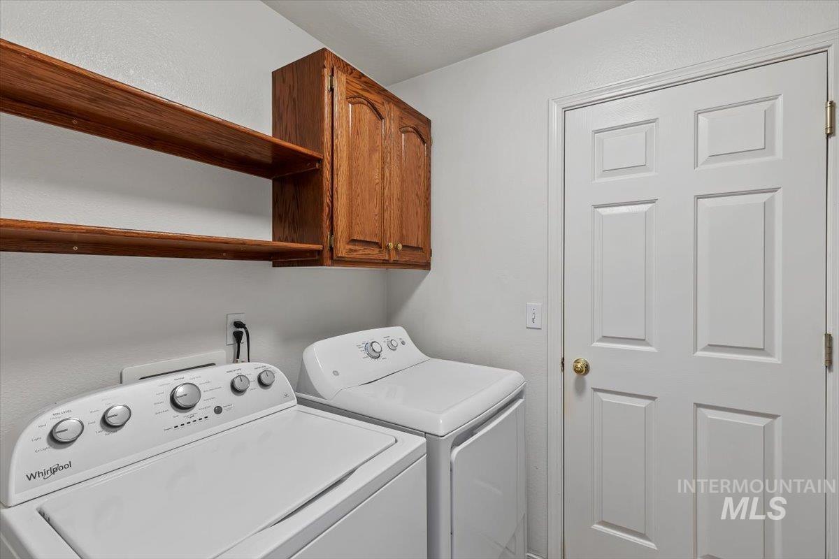119 Kurt Ln, Caldwell, Idaho 83605, 3 Bedrooms, 2.5 Bathrooms, Residential For Sale, Price $539,900,MLS 98986276