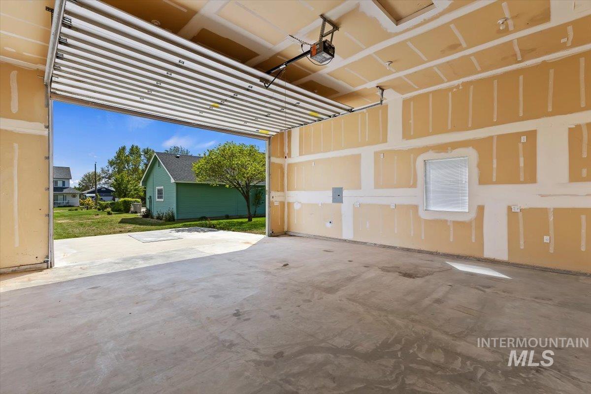 119 Kurt Ln, Caldwell, Idaho 83605, 3 Bedrooms, 2.5 Bathrooms, Residential For Sale, Price $539,900,MLS 98986276