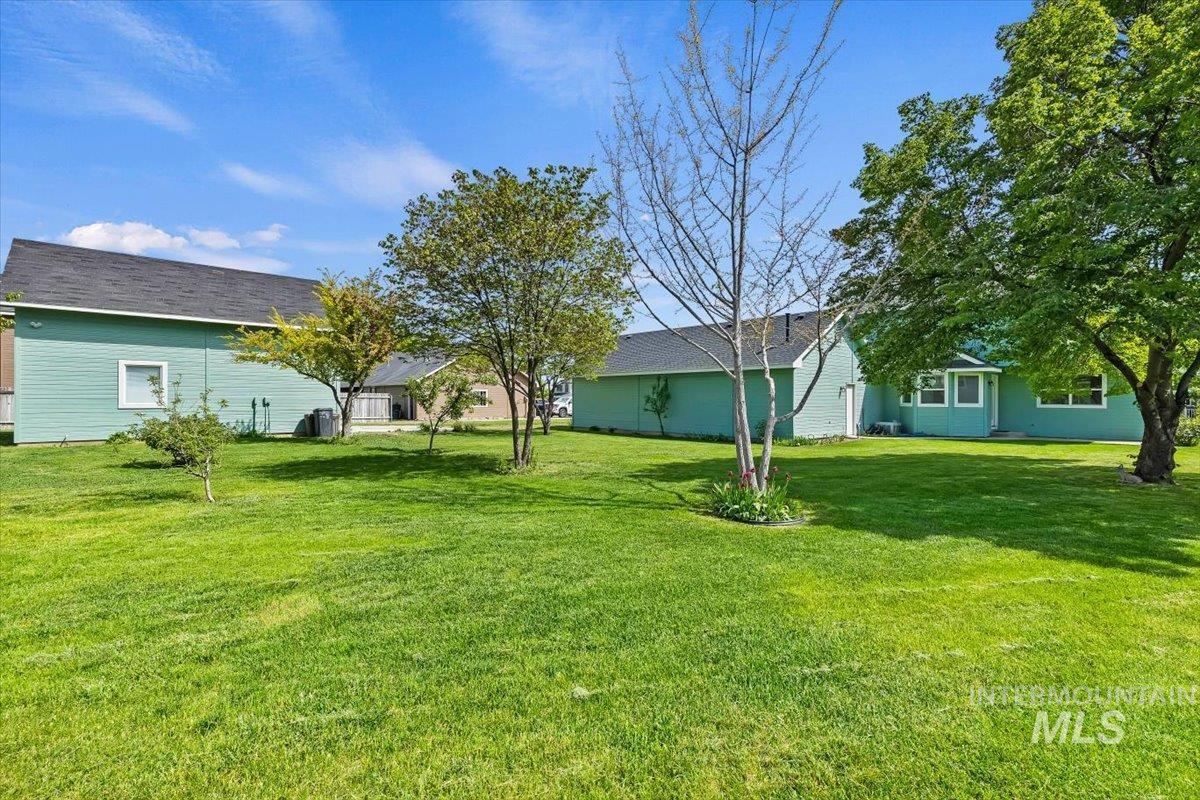 119 Kurt Ln, Caldwell, Idaho 83605, 3 Bedrooms, 2.5 Bathrooms, Residential For Sale, Price $539,900,MLS 98986276
