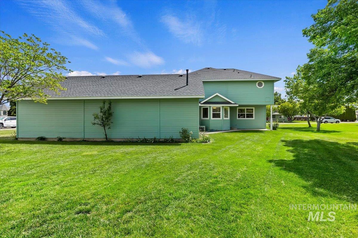 119 Kurt Ln, Caldwell, Idaho 83605, 3 Bedrooms, 2.5 Bathrooms, Residential For Sale, Price $539,900,MLS 98986276