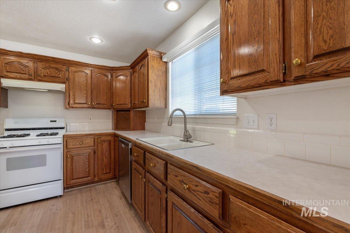119 Kurt Ln, Caldwell, Idaho 83605, 3 Bedrooms, 2.5 Bathrooms, Residential For Sale, Price $539,900,MLS 98986276