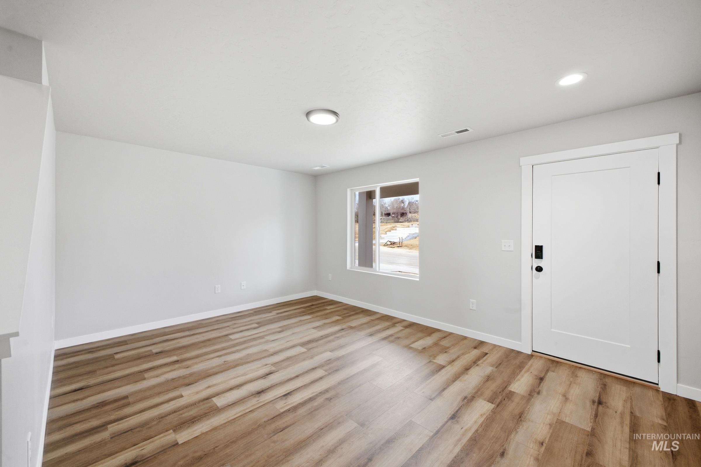 4262 E Rincon Dr, Meridian, Idaho 83642, 5 Bedrooms, 3 Bathrooms, Residential For Sale, Price $639,990,MLS 98986278