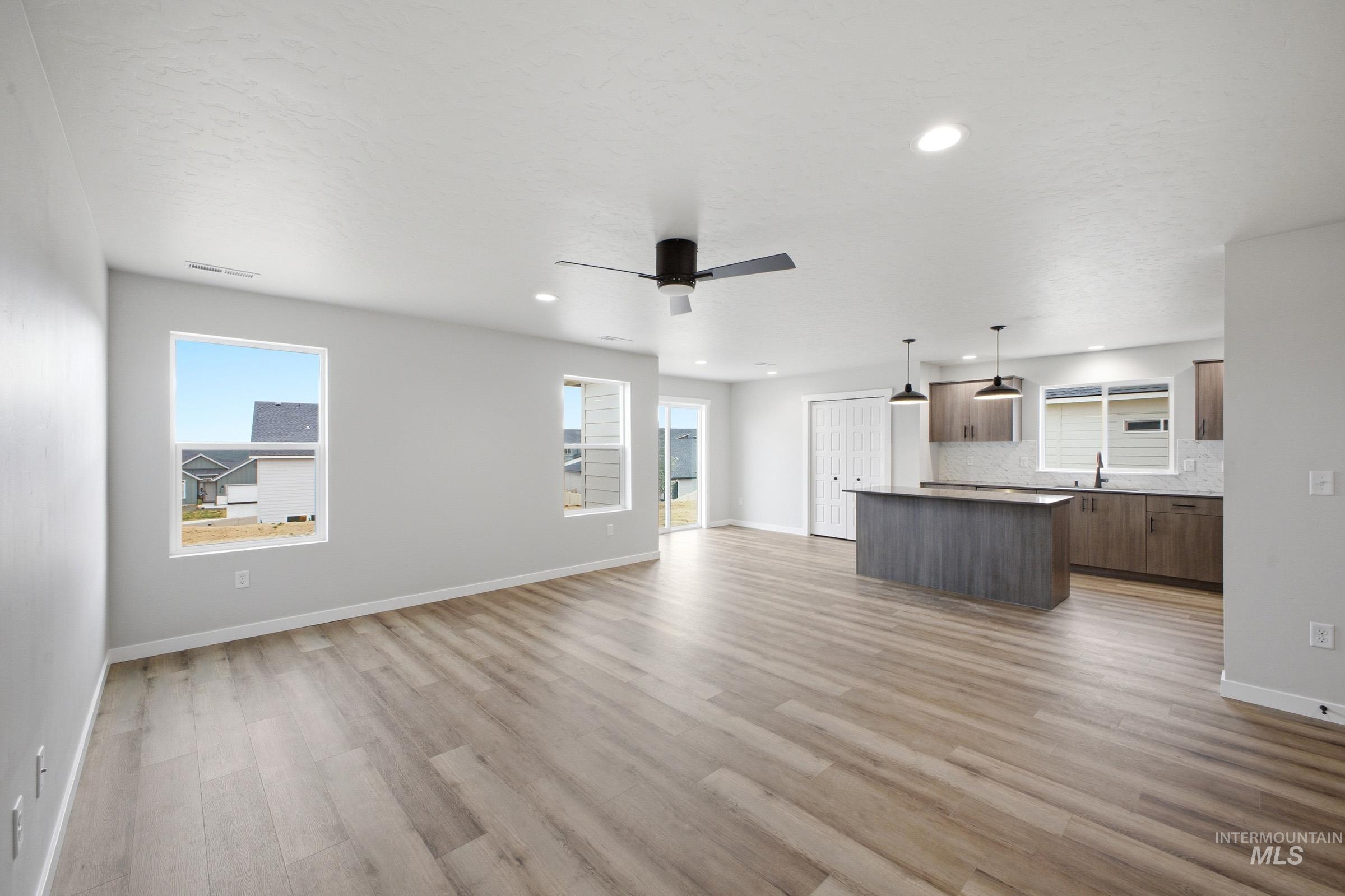 4262 E Rincon Dr, Meridian, Idaho 83642, 5 Bedrooms, 3 Bathrooms, Residential For Sale, Price $639,990,MLS 98986278