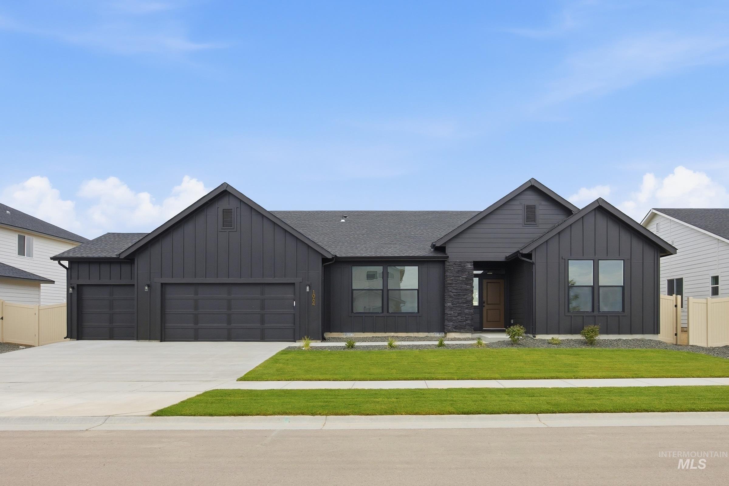 1064 W Cub River Dr, Meridian, Idaho 83642, 4 Bedrooms, 3.5 Bathrooms, Residential For Sale, Price $679,990,MLS 98986286