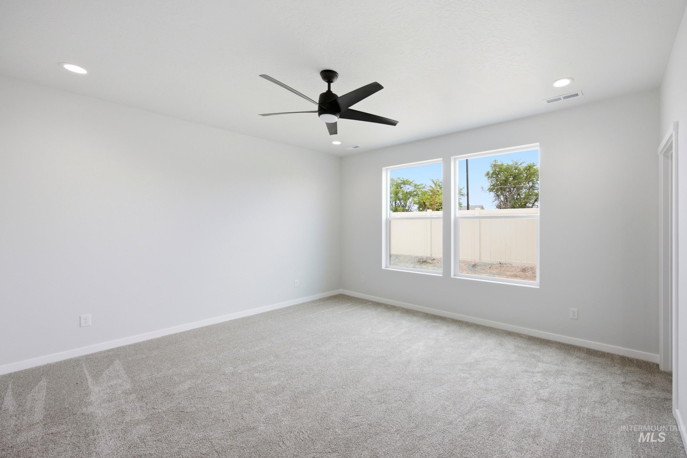 1064 W Cub River Dr, Meridian, Idaho 83642, 4 Bedrooms, 3.5 Bathrooms, Residential For Sale, Price $679,990,MLS 98986286