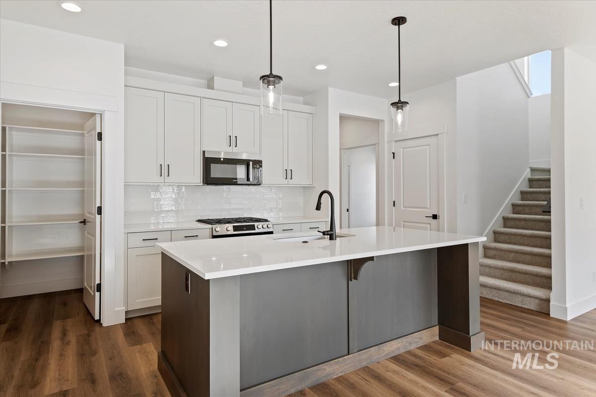 760 S Calhoun Ln, Star, Idaho 83669, 4 Bedrooms, 2.5 Bathrooms, Residential For Sale, Price $484,880,MLS 98986287