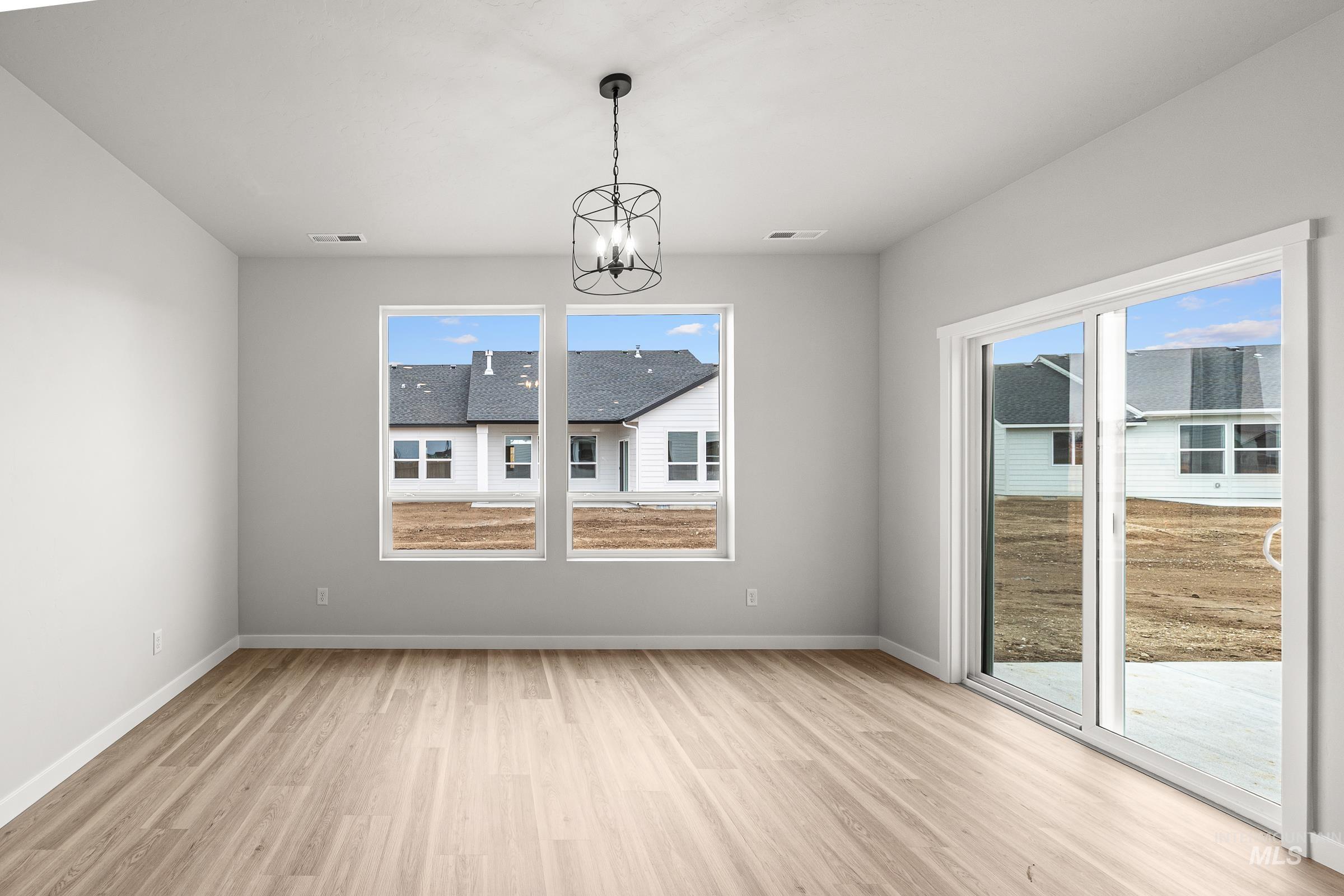 13663 Redway Ct, Caldwell, Idaho 83607, 4 Bedrooms, 2 Bathrooms, Residential For Sale, Price $539,990,MLS 98986288