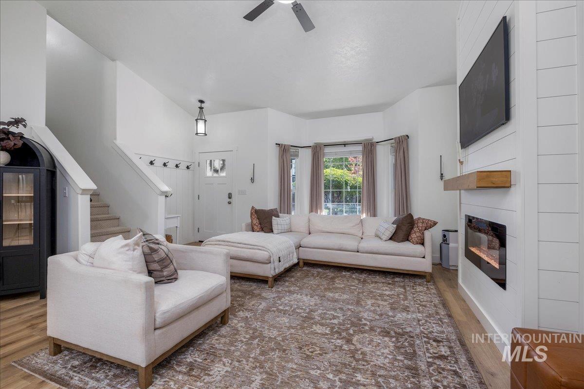1384 E Palermo St, Meridian, Idaho 83642, 4 Bedrooms, 2.5 Bathrooms, Residential For Sale, Price $499,900,MLS 98986296