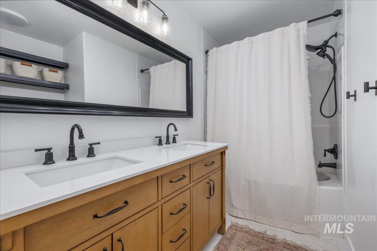 1384 E Palermo St, Meridian, Idaho 83642, 4 Bedrooms, 2.5 Bathrooms, Residential For Sale, Price $499,900,MLS 98986296