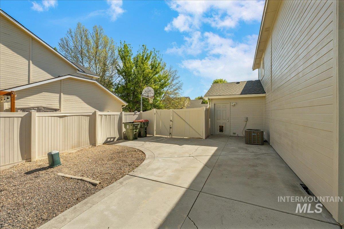 1384 E Palermo St, Meridian, Idaho 83642, 4 Bedrooms, 2.5 Bathrooms, Residential For Sale, Price $499,900,MLS 98986296