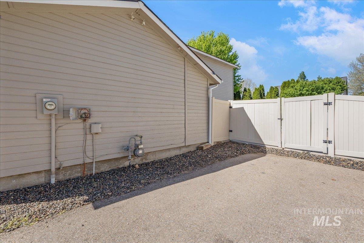 1384 E Palermo St, Meridian, Idaho 83642, 4 Bedrooms, 2.5 Bathrooms, Residential For Sale, Price $499,900,MLS 98986296