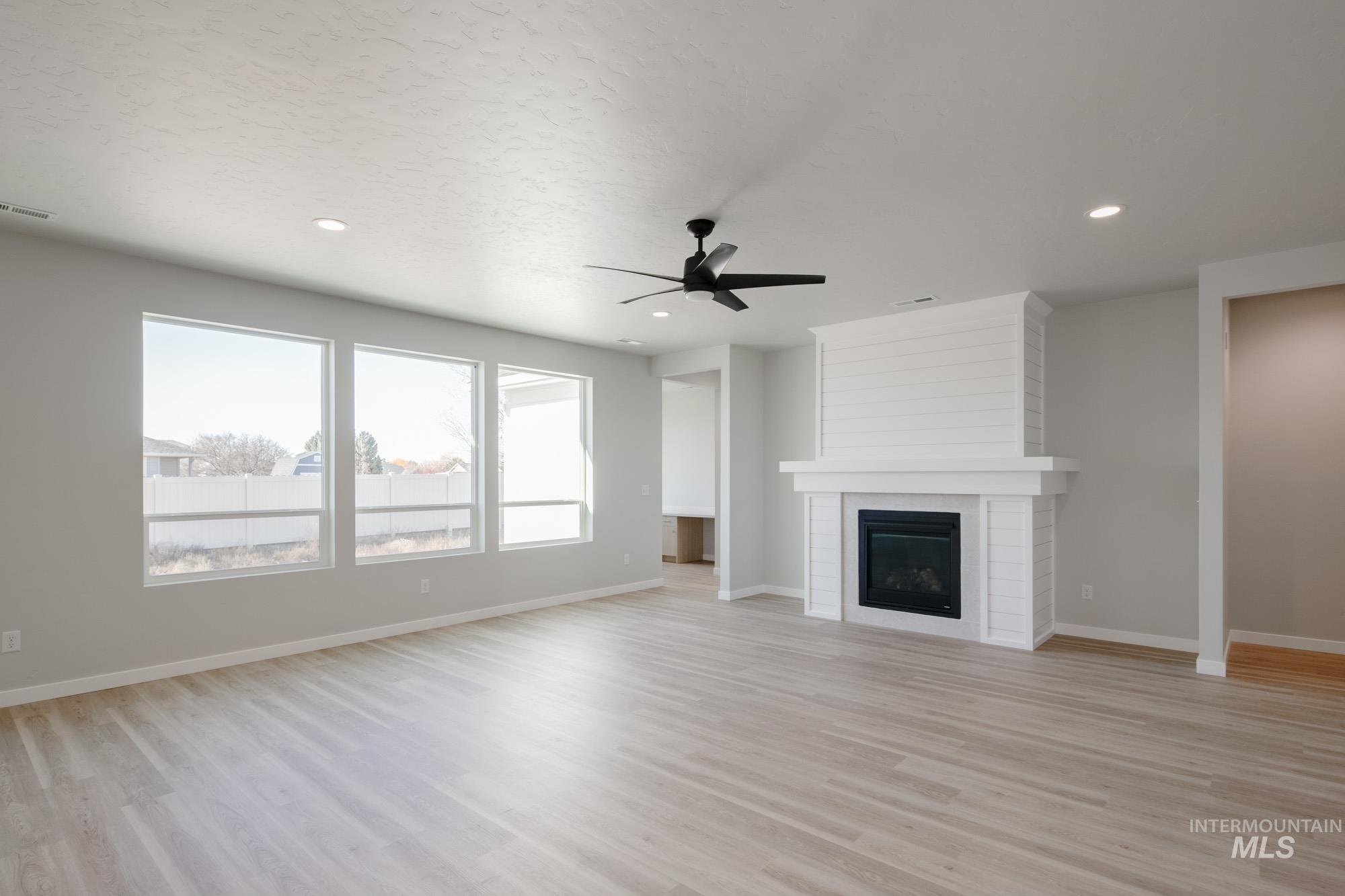 3885 E White Plains St, Nampa, Idaho 83686, 4 Bedrooms, 2.5 Bathrooms, Residential For Sale, Price $549,990, 98986298