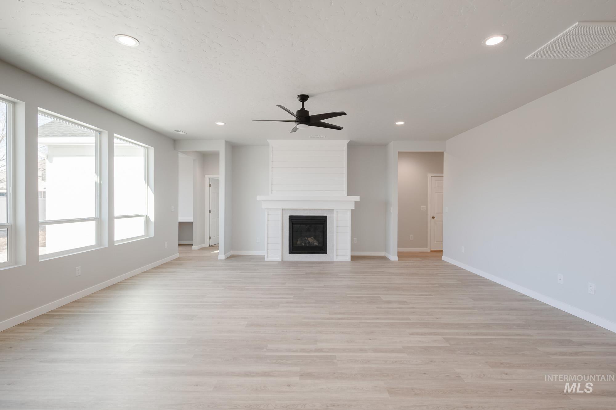3885 E White Plains St, Nampa, Idaho 83686, 4 Bedrooms, 2.5 Bathrooms, Residential For Sale, Price $549,990, 98986298