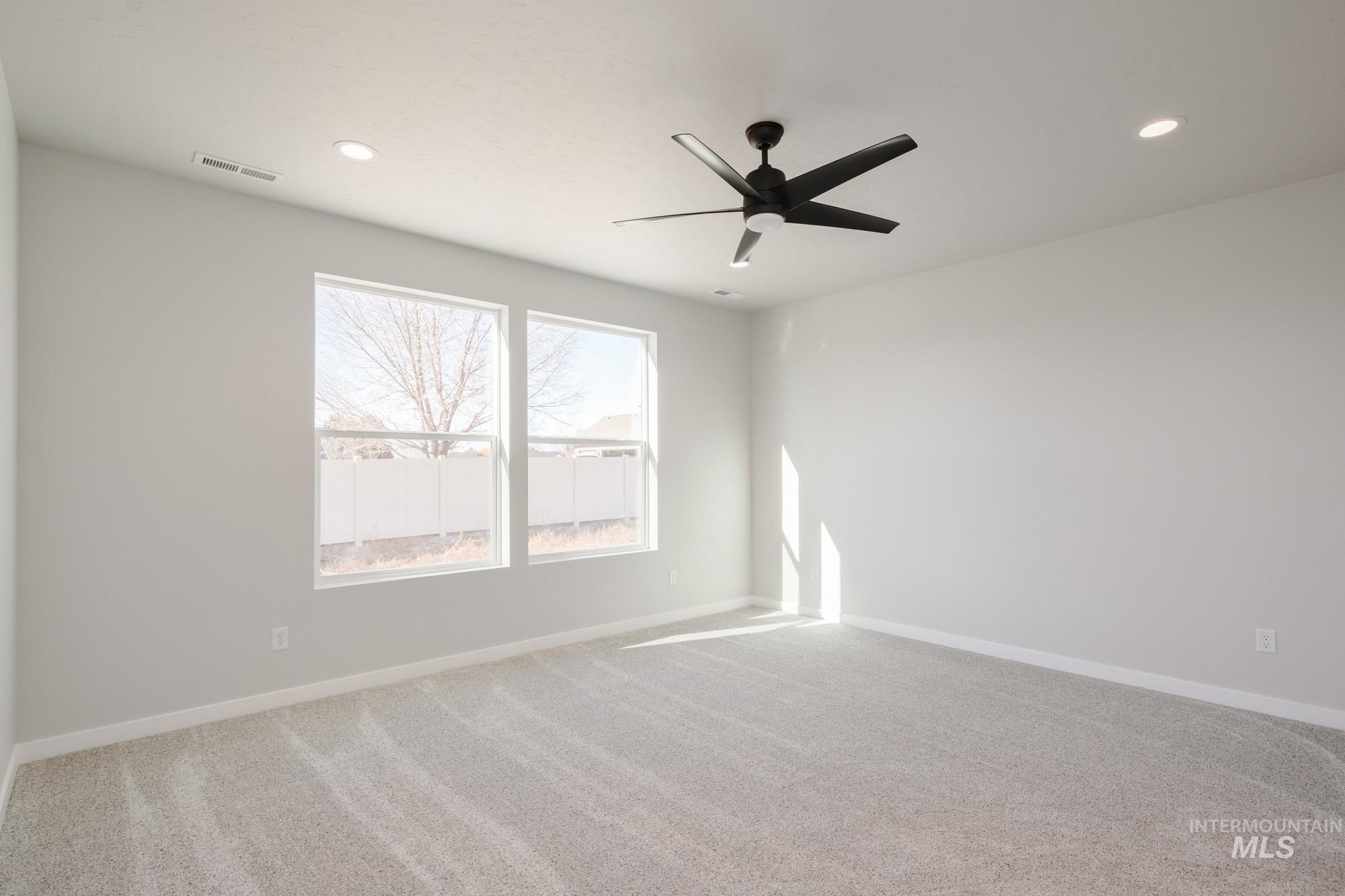 3885 E White Plains St, Nampa, Idaho 83686, 4 Bedrooms, 2.5 Bathrooms, Residential For Sale, Price $549,990, 98986298