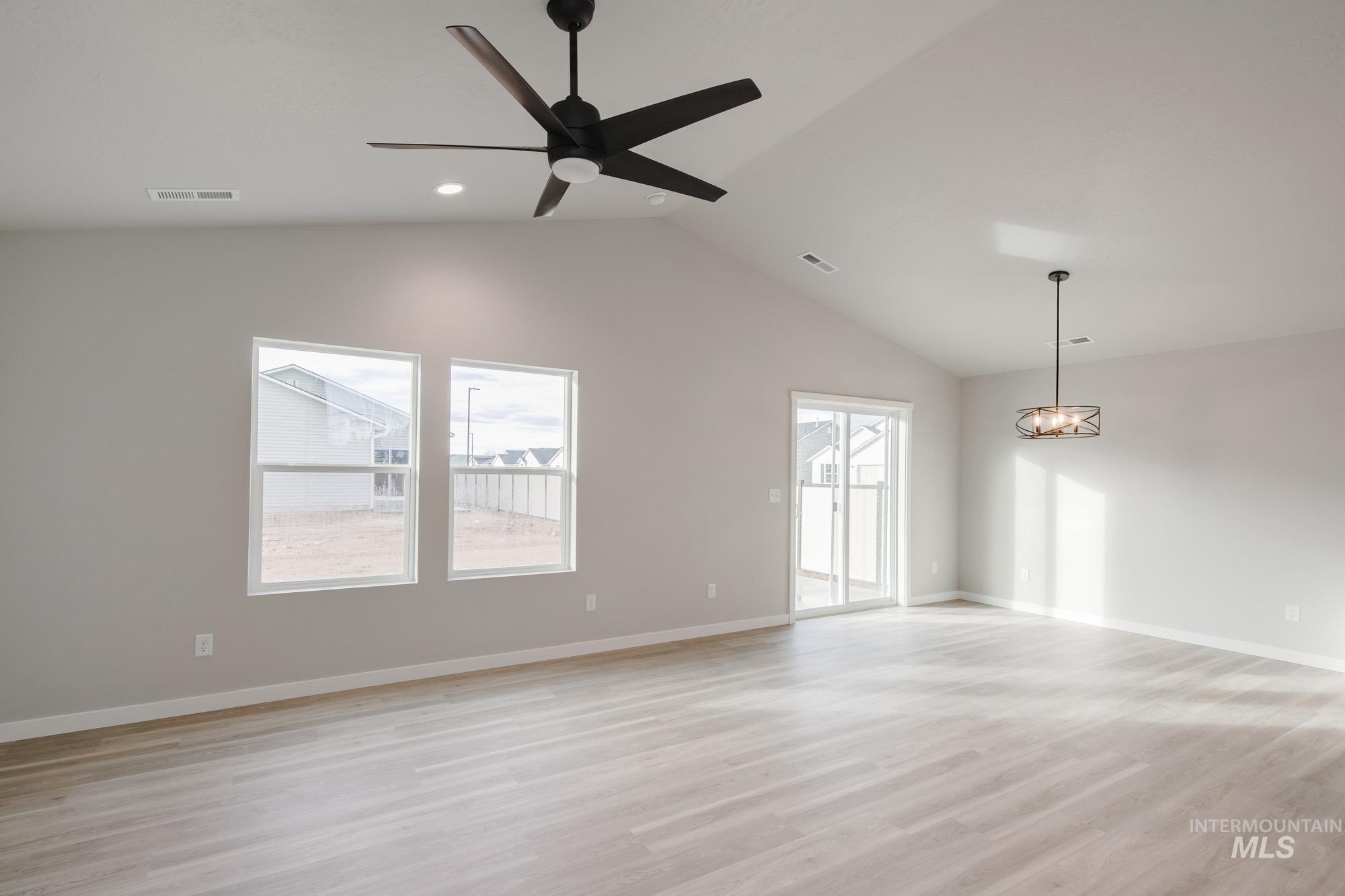 16655 N Shorthorn Lp, Nampa, Idaho 83651, 3 Bedrooms, 2 Bathrooms, Residential For Sale, Price $419,990,MLS 98986299