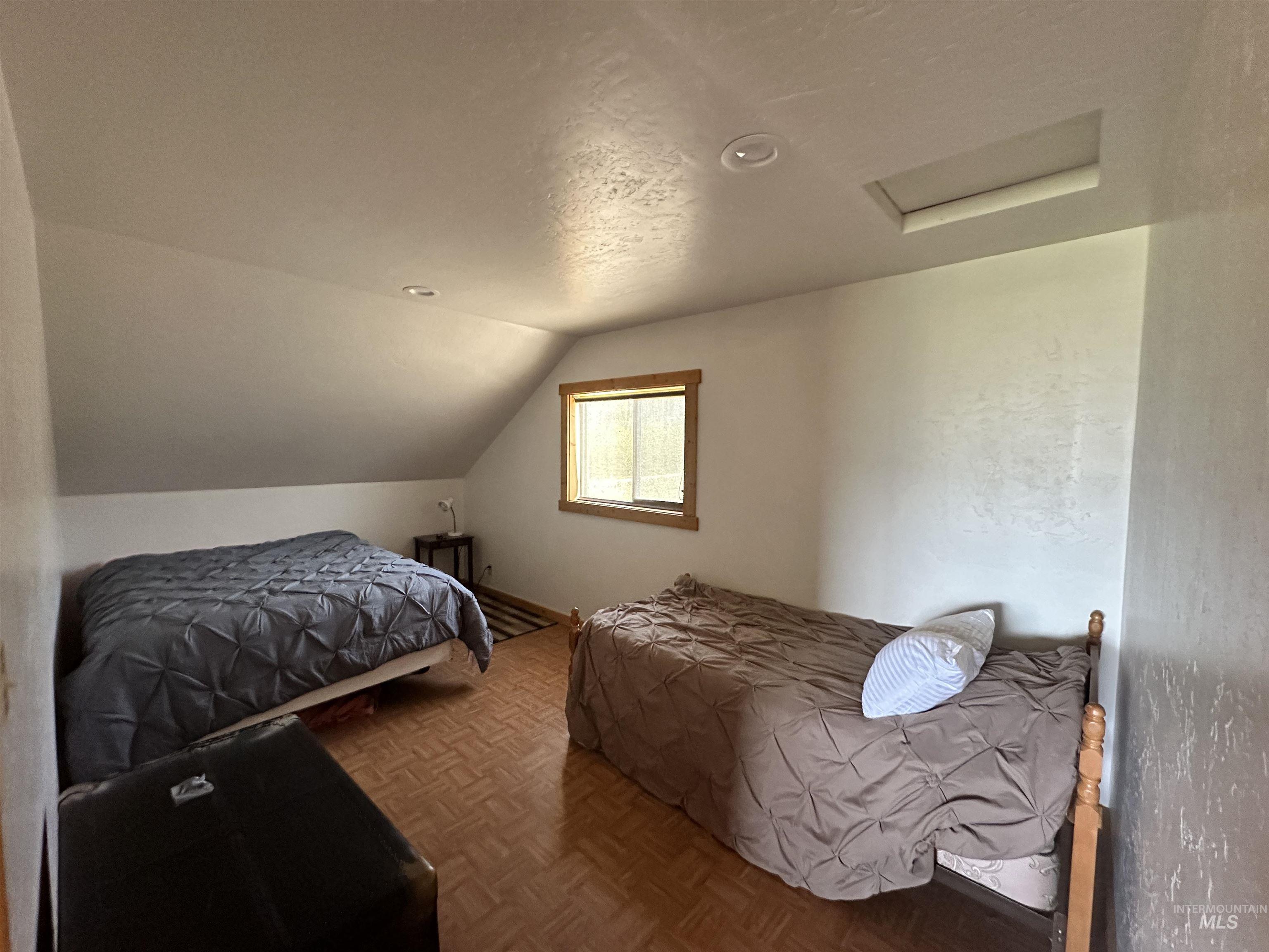 532 Warren Creek Road, Warren, Idaho 83671, 2 Bedrooms, 2 Bathrooms, Residential For Sale, Price $415,000,MLS 98986300
