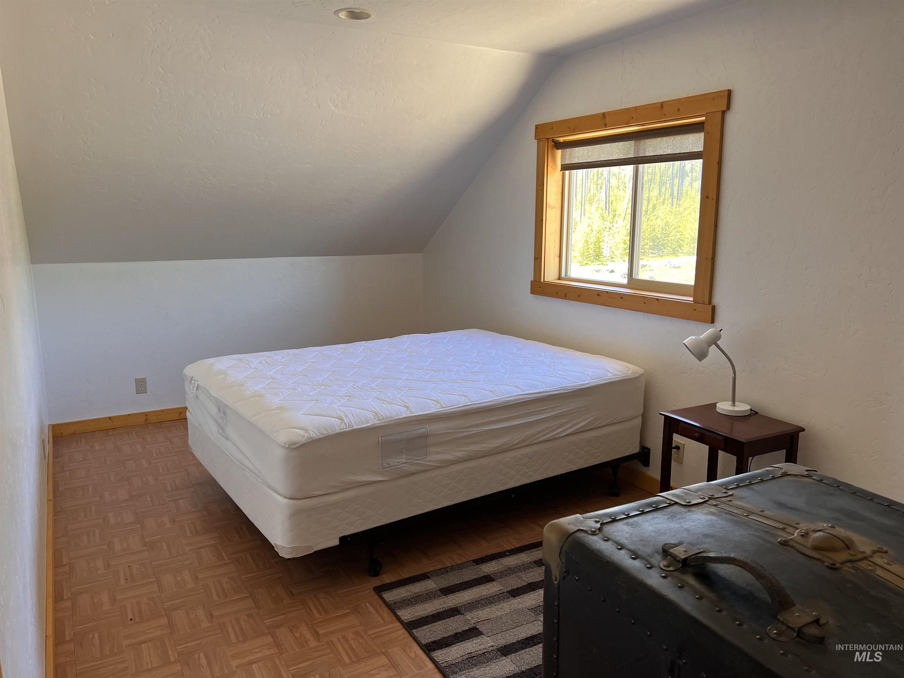 532 Warren Creek Road, Warren, Idaho 83671, 2 Bedrooms, 2 Bathrooms, Residential For Sale, Price $415,000,MLS 98986300