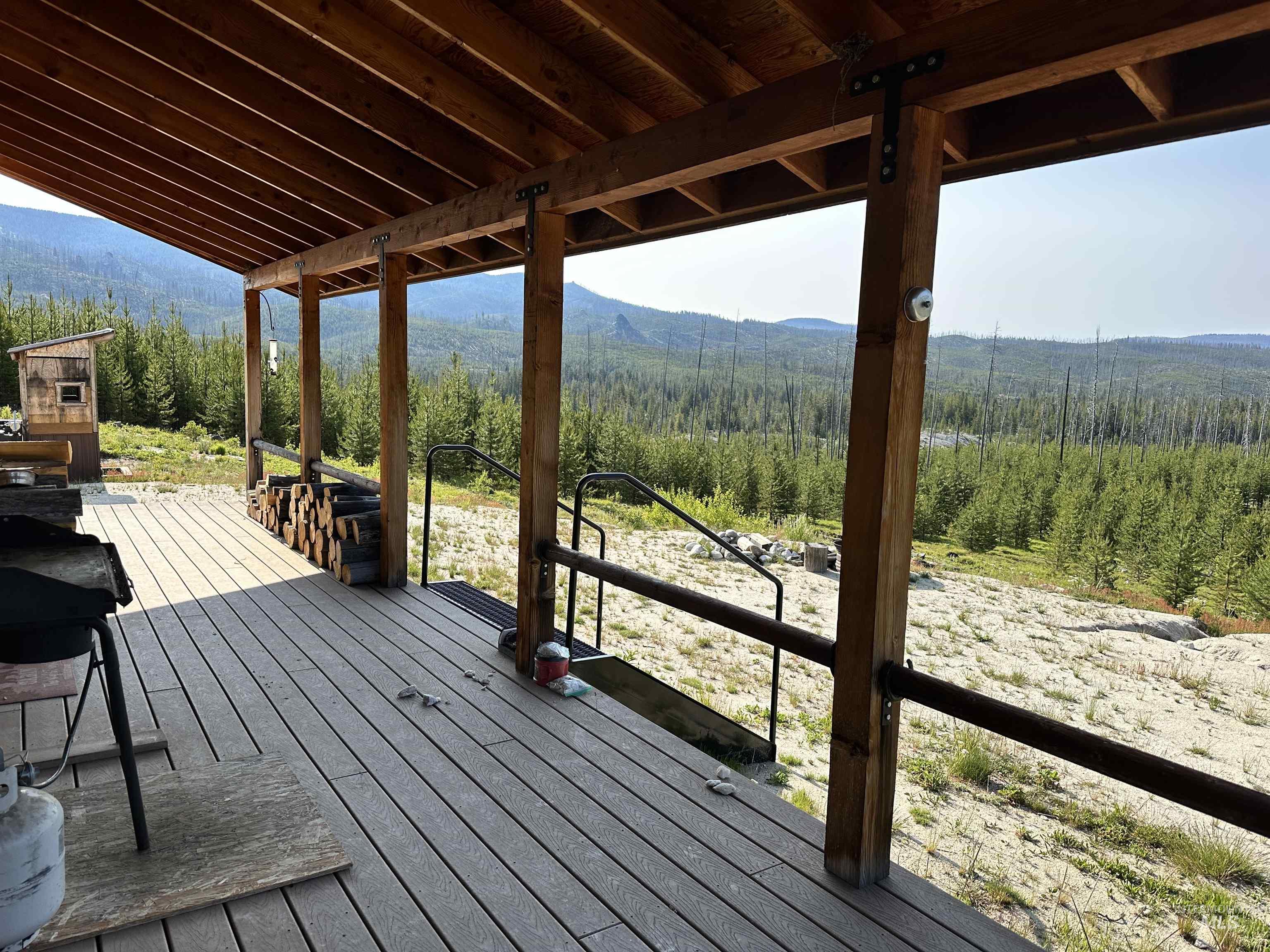 532 Warren Creek Road, Warren, Idaho 83671, 2 Bedrooms, 2 Bathrooms, Residential For Sale, Price $415,000,MLS 98986300