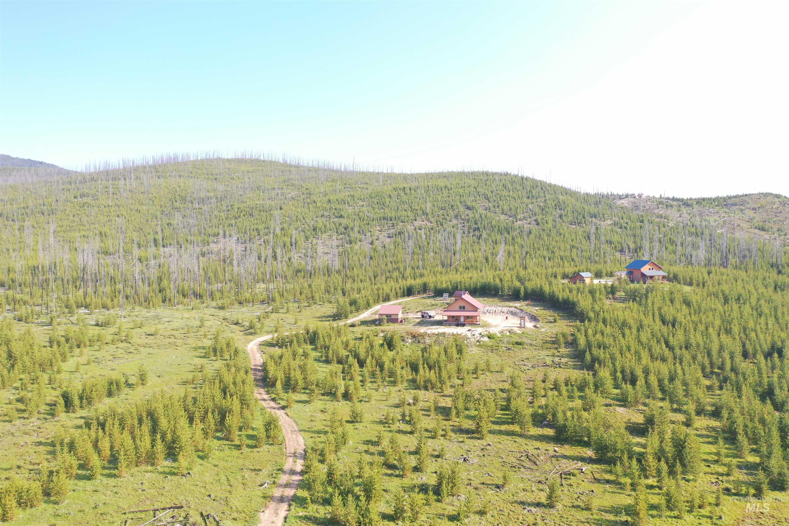 532 Warren Creek Road, Warren, Idaho 83671, 2 Bedrooms, 2 Bathrooms, Residential For Sale, Price $415,000,MLS 98986300