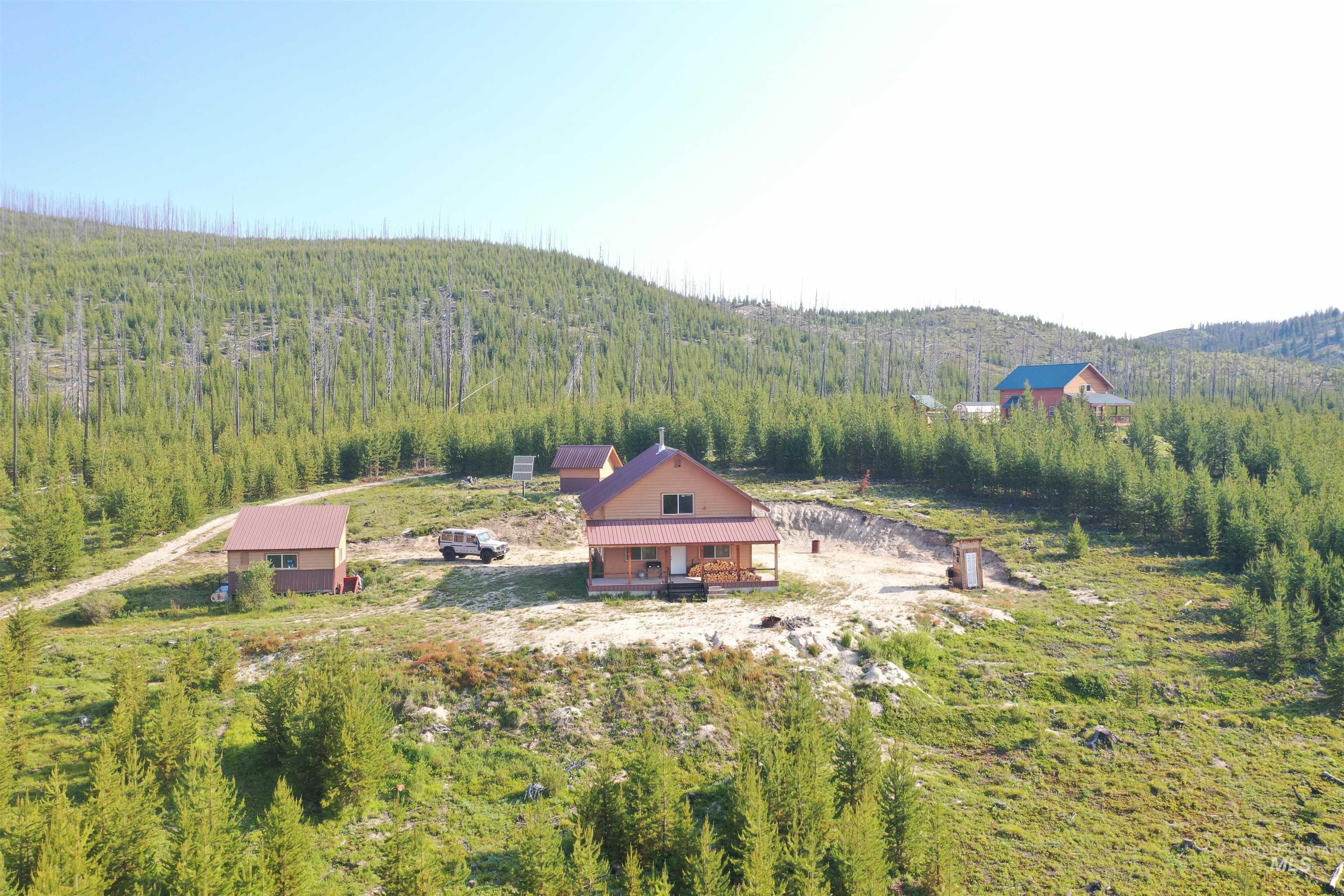 532 Warren Creek Road, Warren, Idaho 83671, 2 Bedrooms, 2 Bathrooms, Residential For Sale, Price $415,000,MLS 98986300