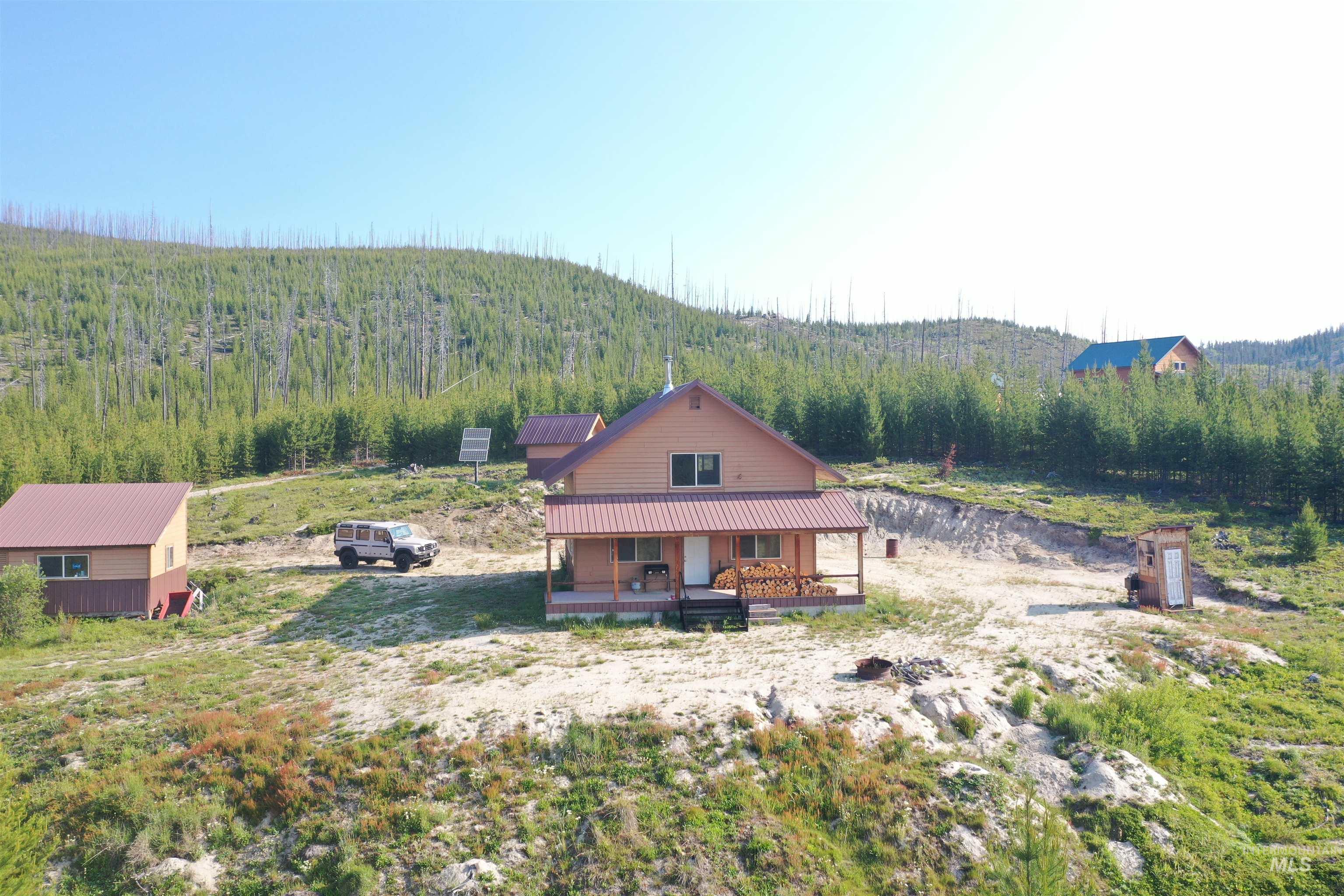 532 Warren Creek Road, Warren, Idaho 83671, 2 Bedrooms, 2 Bathrooms, Residential For Sale, Price $415,000,MLS 98986300