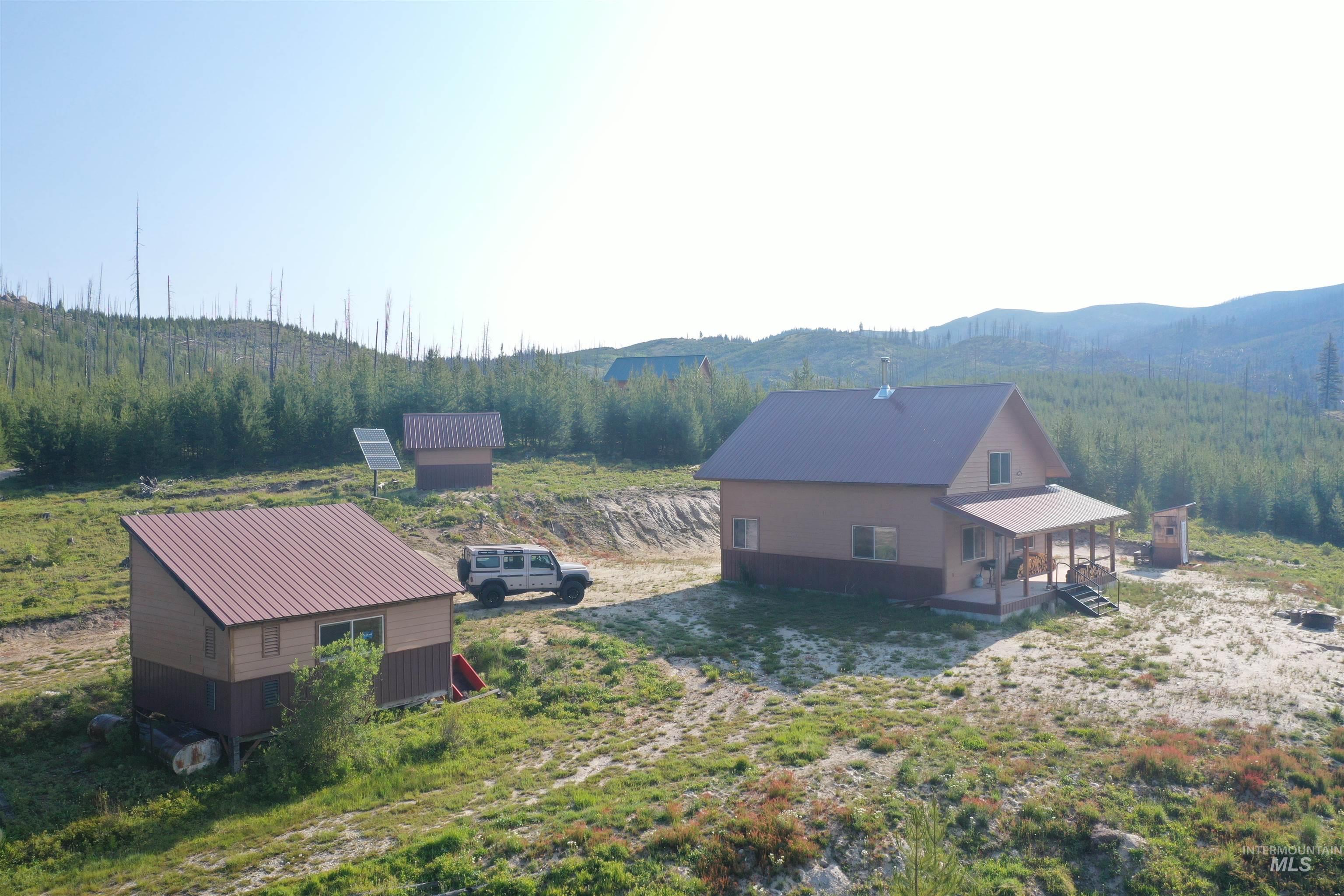 532 Warren Creek Road, Warren, Idaho 83671, 2 Bedrooms, 2 Bathrooms, Residential For Sale, Price $415,000,MLS 98986300