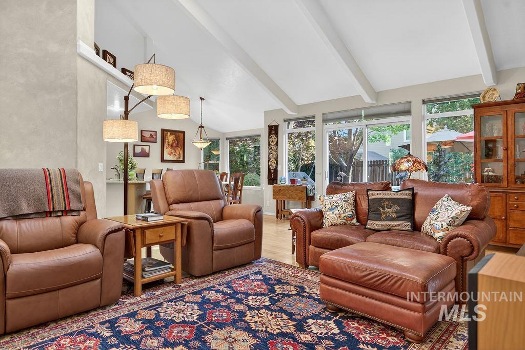 2126 S Weimaraner Way, Meridian, Idaho 83642-4610, 4 Bedrooms, 2 Bathrooms, Residential For Sale, Price $619,000, 98986304