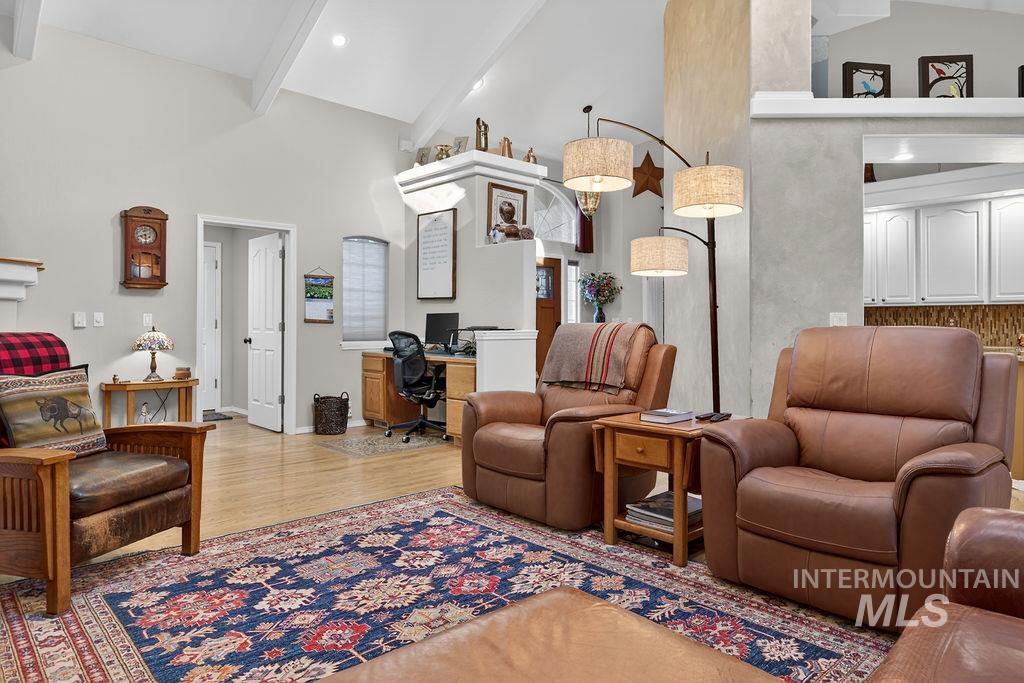 2126 S Weimaraner Way, Meridian, Idaho 83642-4610, 4 Bedrooms, 2 Bathrooms, Residential For Sale, Price $619,000, 98986304