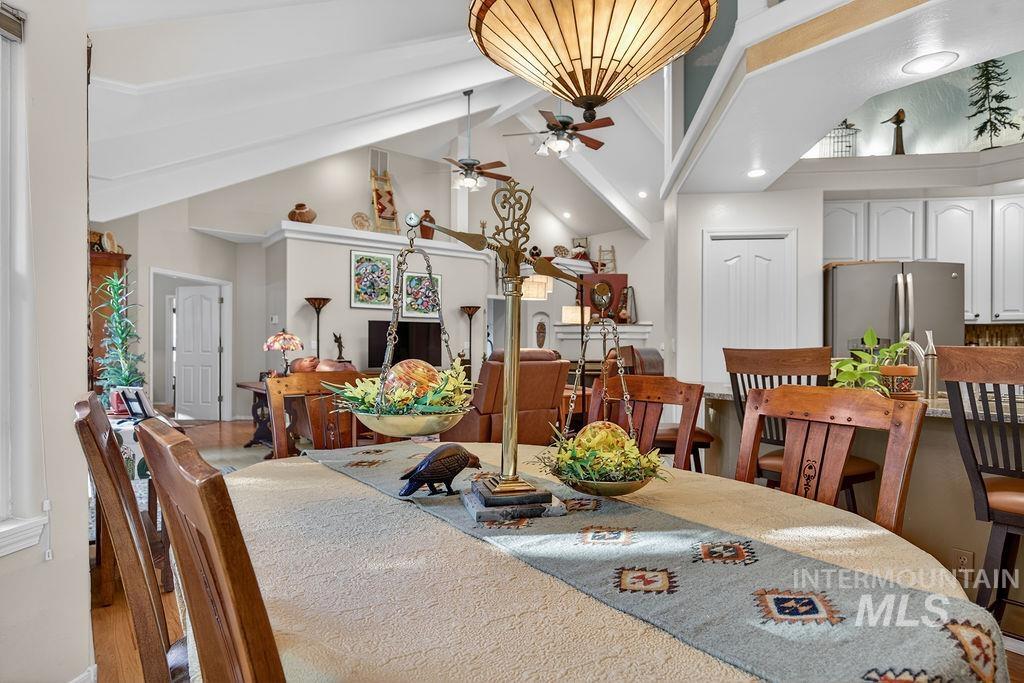 2126 S Weimaraner Way, Meridian, Idaho 83642-4610, 4 Bedrooms, 2 Bathrooms, Residential For Sale, Price $619,000, 98986304