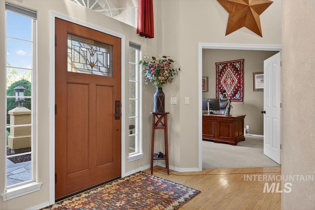 2126 S Weimaraner Way, Meridian, Idaho 83642-4610, 4 Bedrooms, 2 Bathrooms, Residential For Sale, Price $619,000, 98986304