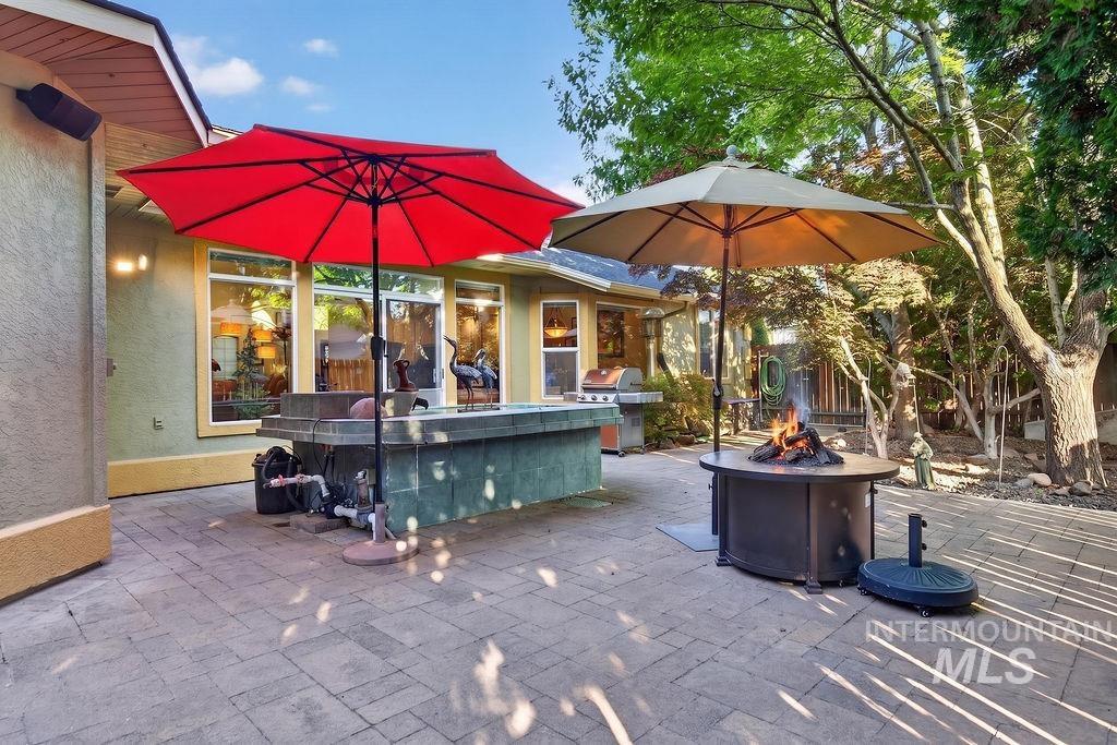 2126 S Weimaraner Way, Meridian, Idaho 83642-4610, 4 Bedrooms, 2 Bathrooms, Residential For Sale, Price $619,000, 98986304