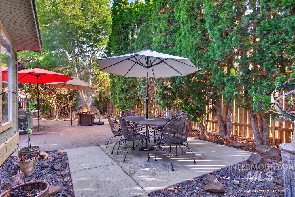 2126 S Weimaraner Way, Meridian, Idaho 83642-4610, 4 Bedrooms, 2 Bathrooms, Residential For Sale, Price $619,000, 98986304