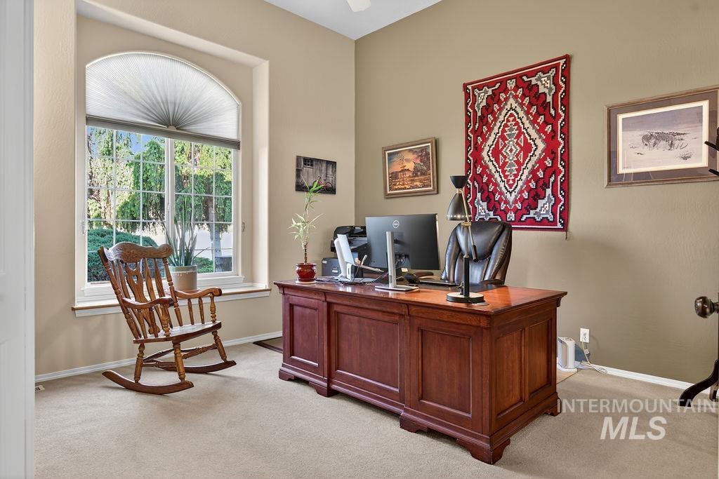 2126 S Weimaraner Way, Meridian, Idaho 83642-4610, 4 Bedrooms, 2 Bathrooms, Residential For Sale, Price $619,000, 98986304