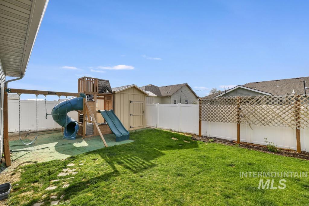 719 E Avenue J, Jerome, Idaho 83338-3264, 4 Bedrooms, 2 Bathrooms, Residential For Sale, Price $389,500,MLS 98986306
