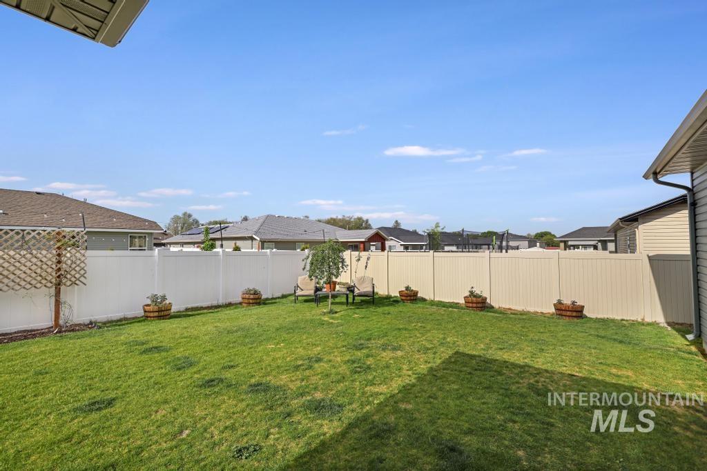 719 E Avenue J, Jerome, Idaho 83338-3264, 4 Bedrooms, 2 Bathrooms, Residential For Sale, Price $389,500,MLS 98986306