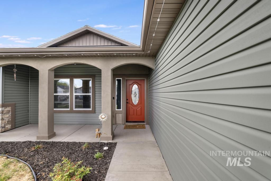719 E Avenue J, Jerome, Idaho 83338-3264, 4 Bedrooms, 2 Bathrooms, Residential For Sale, Price $389,500,MLS 98986306