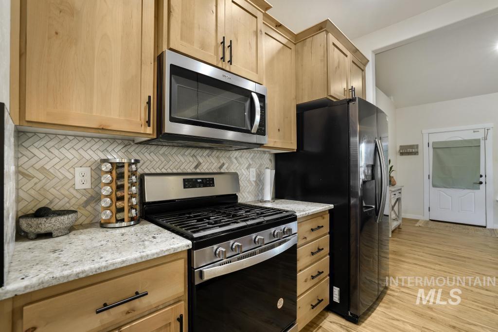 719 E Avenue J, Jerome, Idaho 83338-3264, 4 Bedrooms, 2 Bathrooms, Residential For Sale, Price $389,500,MLS 98986306