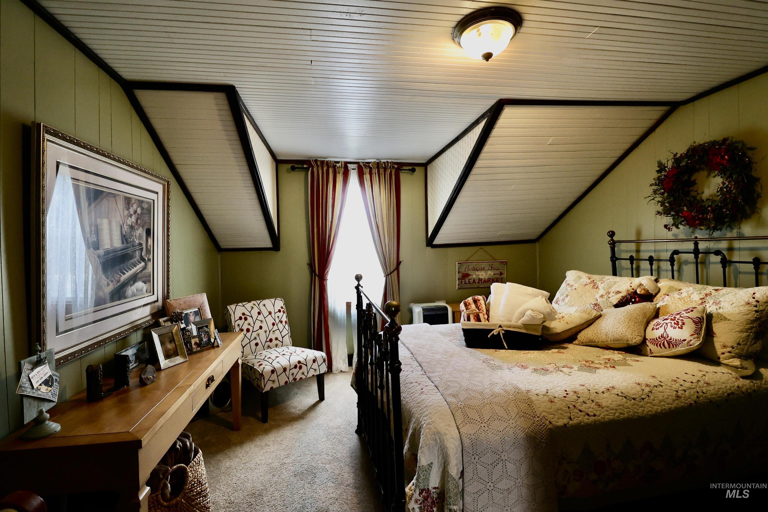 306 Wroten St, Jordan Valley, Oregon 97910, 5 Bedrooms, 3 Bathrooms, Residential For Sale, Price $454,000,MLS 98986313