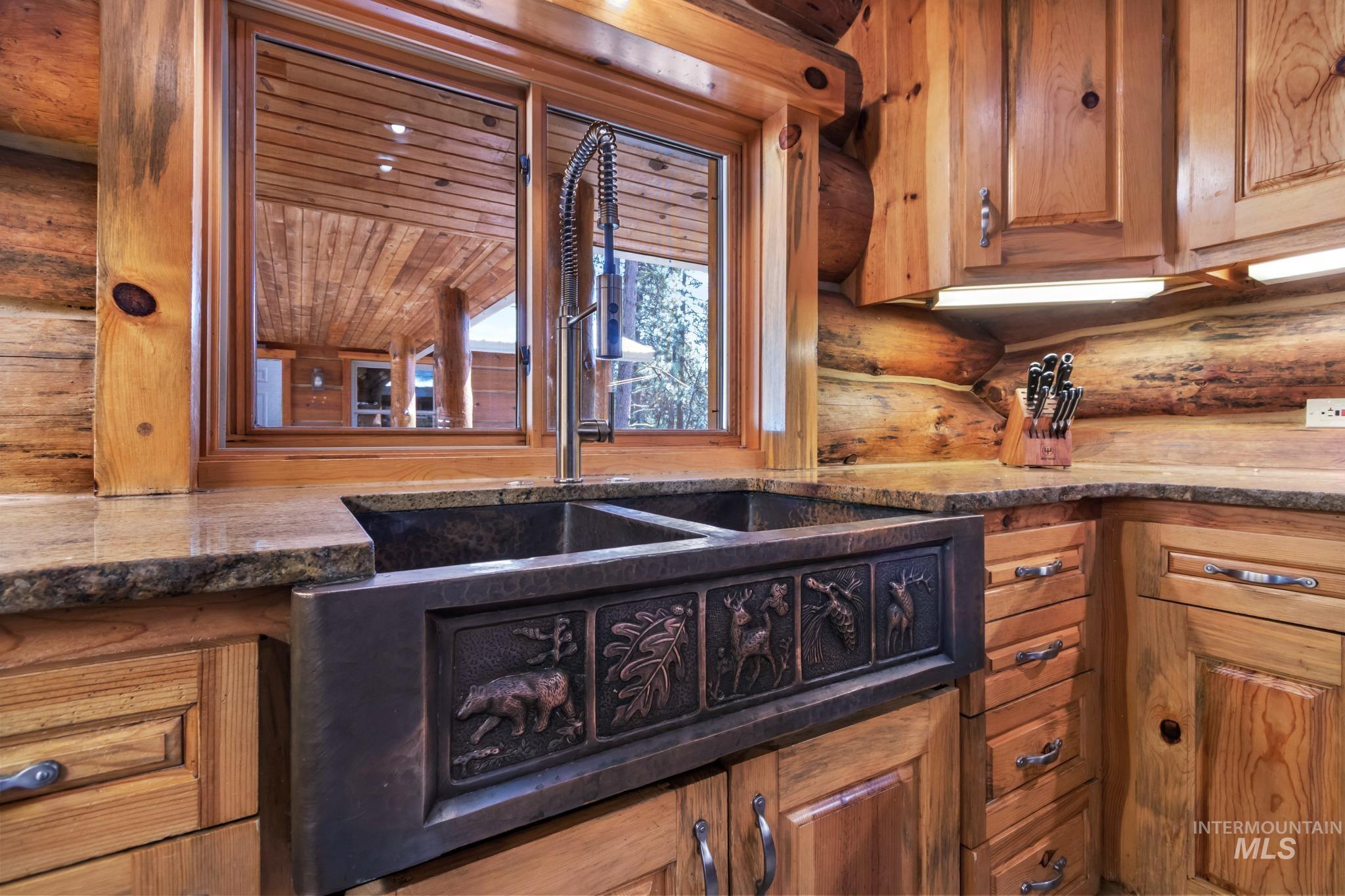 85 Pine Top Rd, Idaho City, Idaho 83631, 3 Bedrooms, 3.5 Bathrooms, Residential For Sale, Price $749,000,MLS 98986314