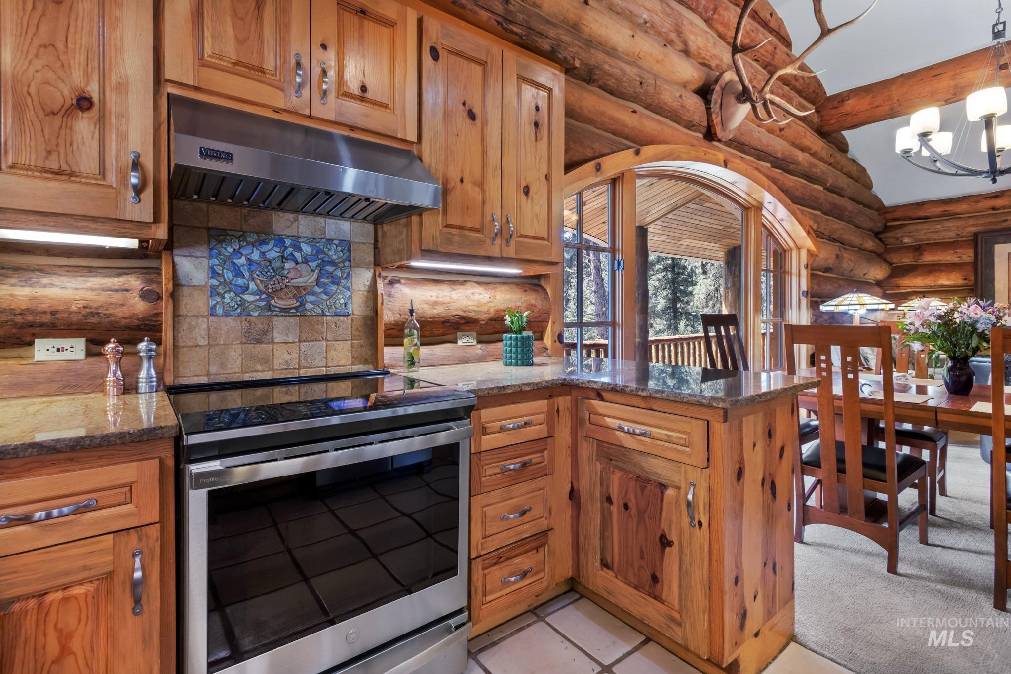 85 Pinetop Rd, Idaho City, Idaho 83631, 3 Bedrooms, 3.5 Bathrooms, Residential For Sale, Price $749,000, 98986314