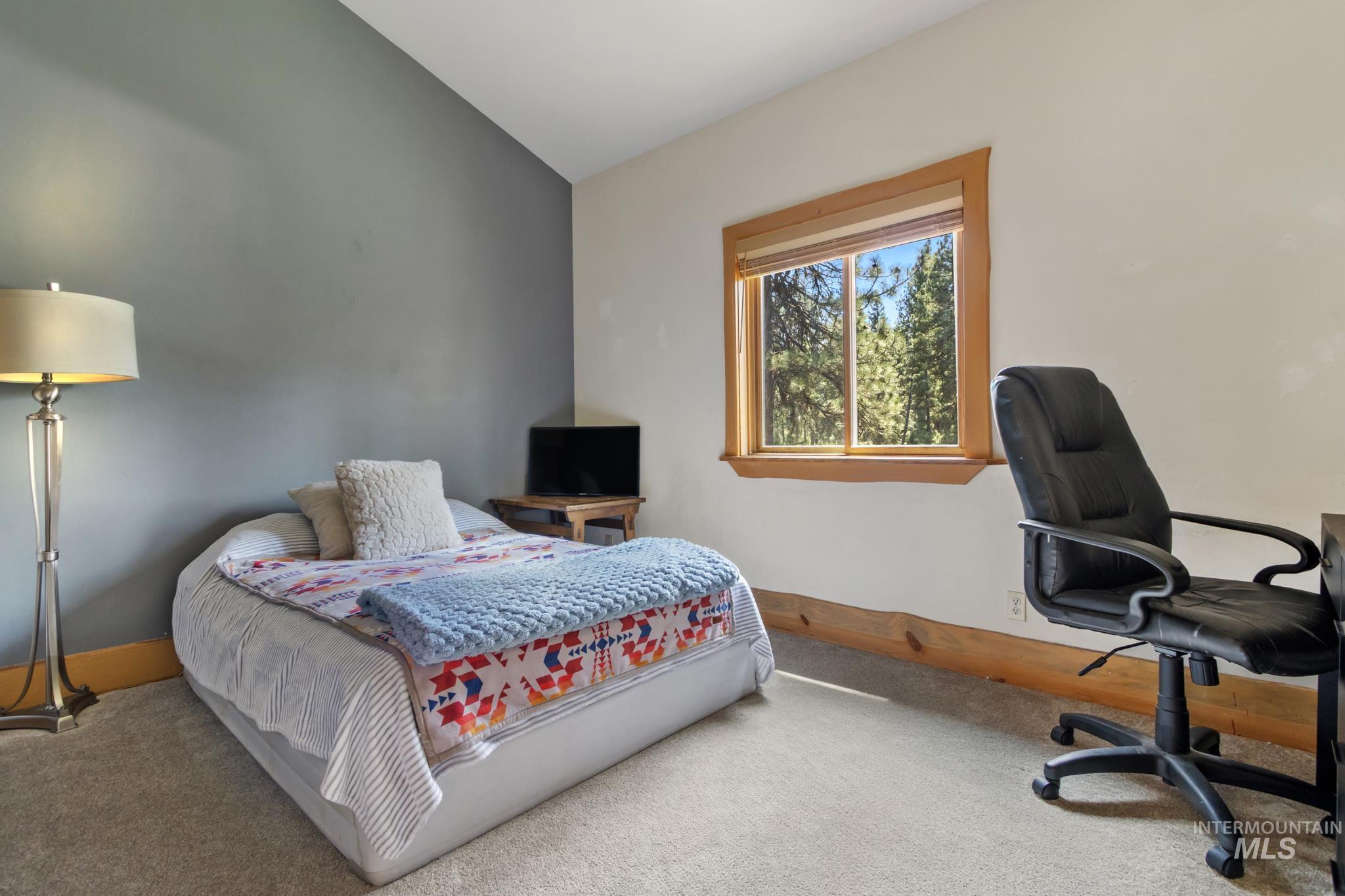 85 Pine Top Rd, Idaho City, Idaho 83631, 3 Bedrooms, 3.5 Bathrooms, Residential For Sale, Price $749,000,MLS 98986314