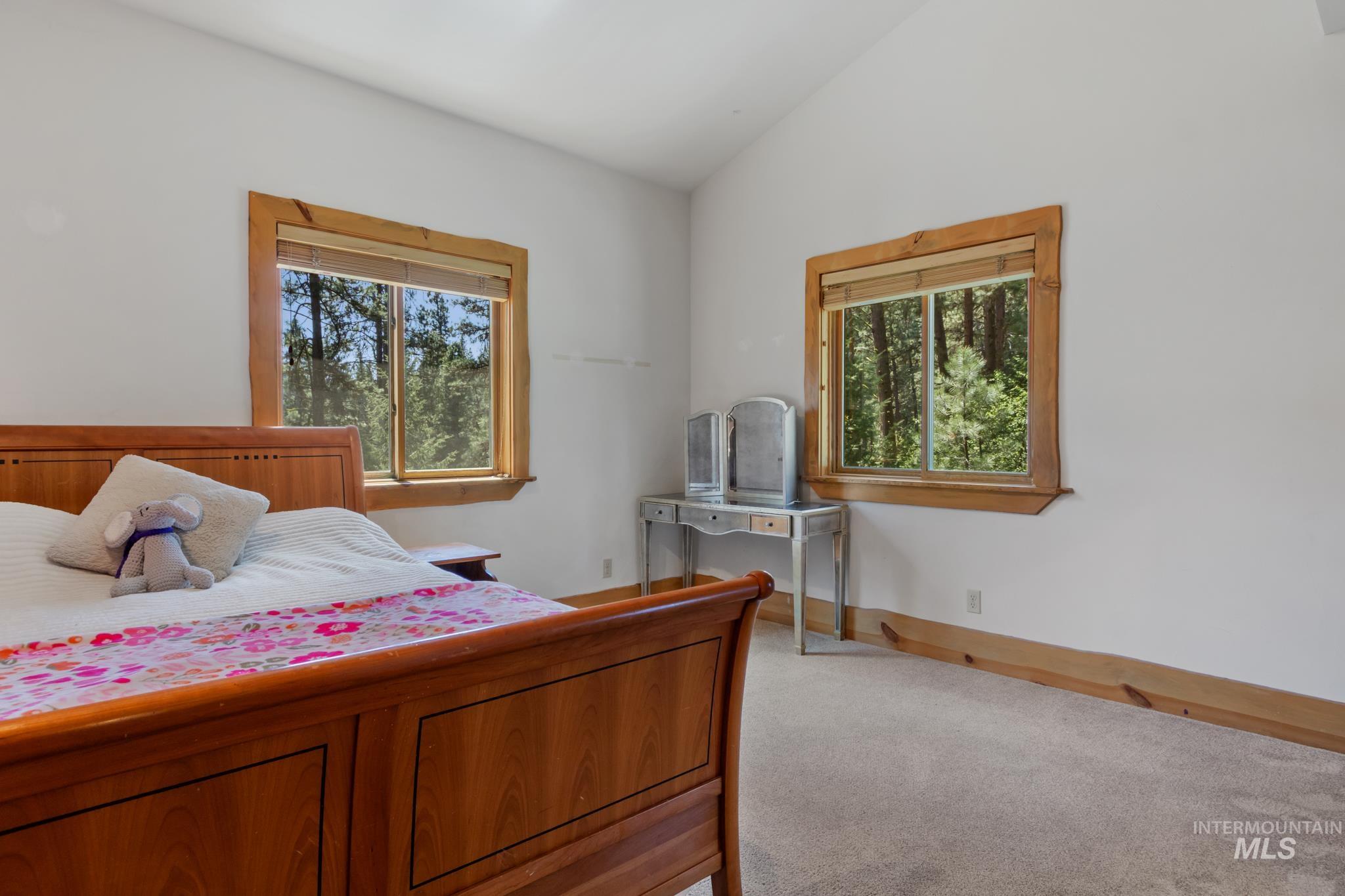 85 Pine Top Rd, Idaho City, Idaho 83631, 3 Bedrooms, 3.5 Bathrooms, Residential For Sale, Price $749,000,MLS 98986314