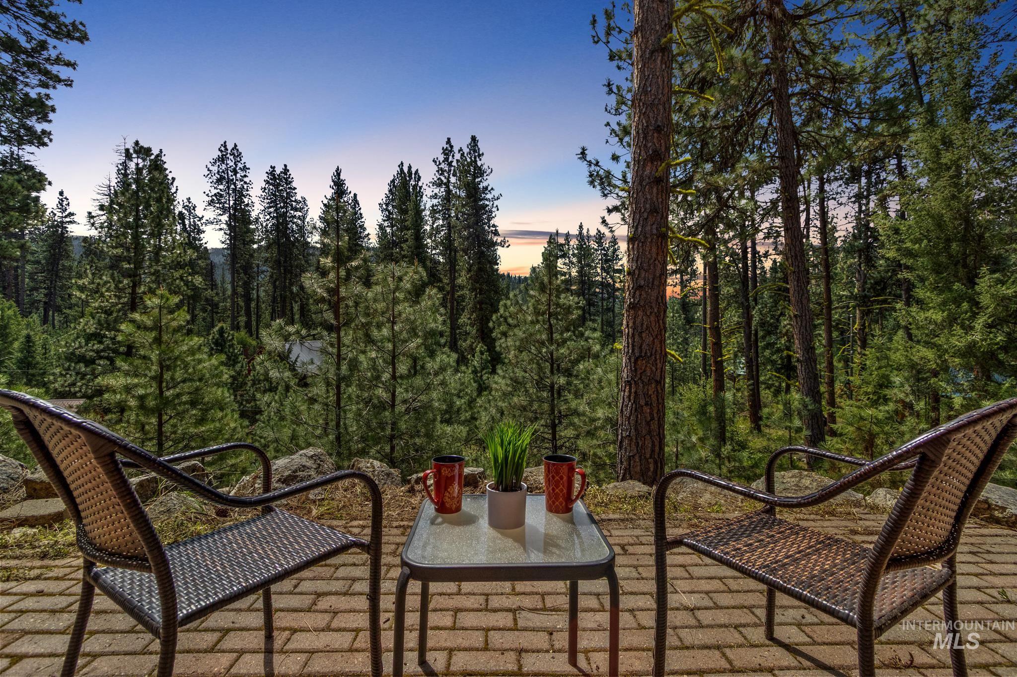 85 Pine Top Rd, Idaho City, Idaho 83631, 3 Bedrooms, 3.5 Bathrooms, Residential For Sale, Price $749,000,MLS 98986314