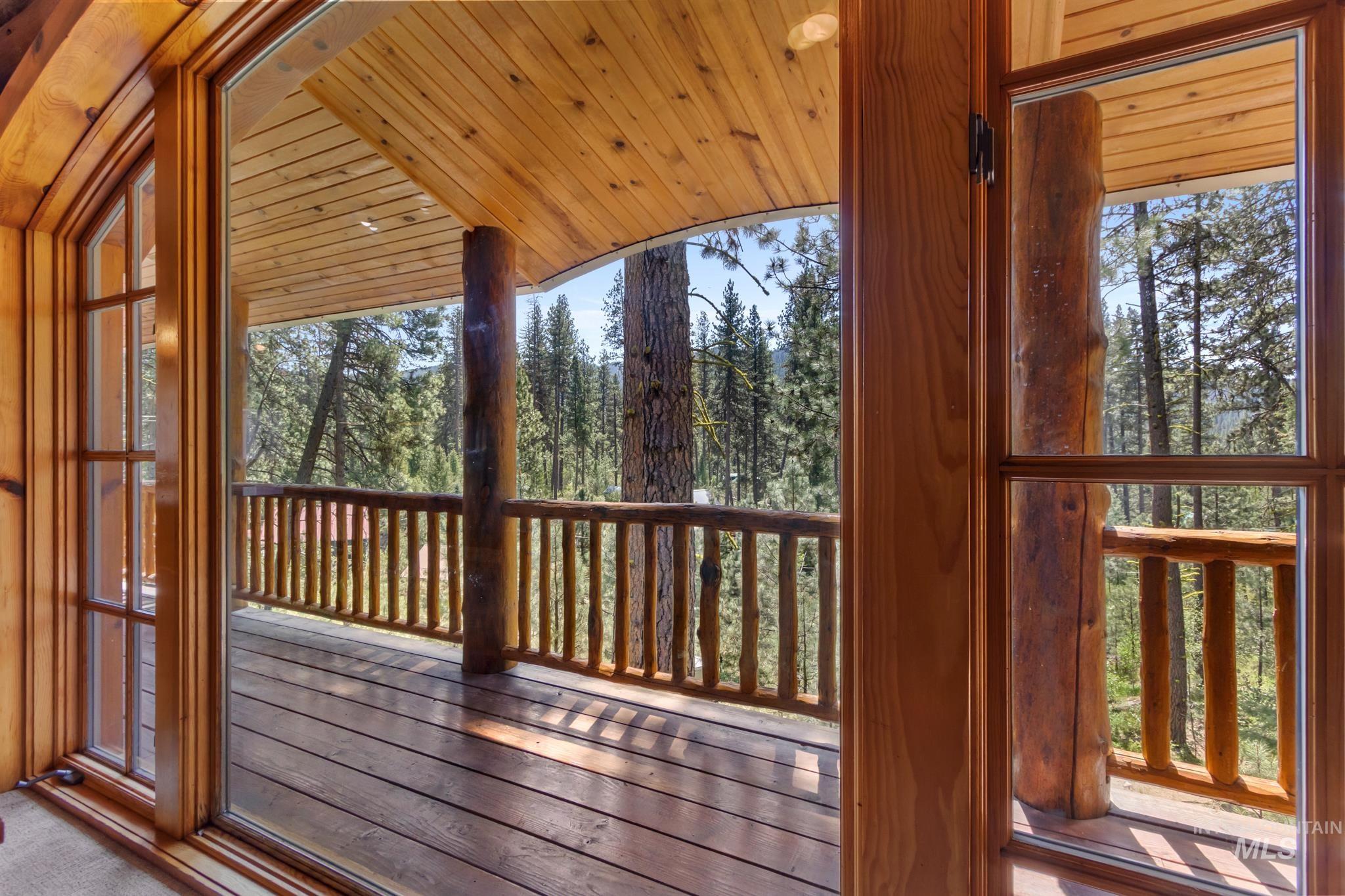 85 Pine Top Rd, Idaho City, Idaho 83631, 3 Bedrooms, 3.5 Bathrooms, Residential For Sale, Price $749,000,MLS 98986314