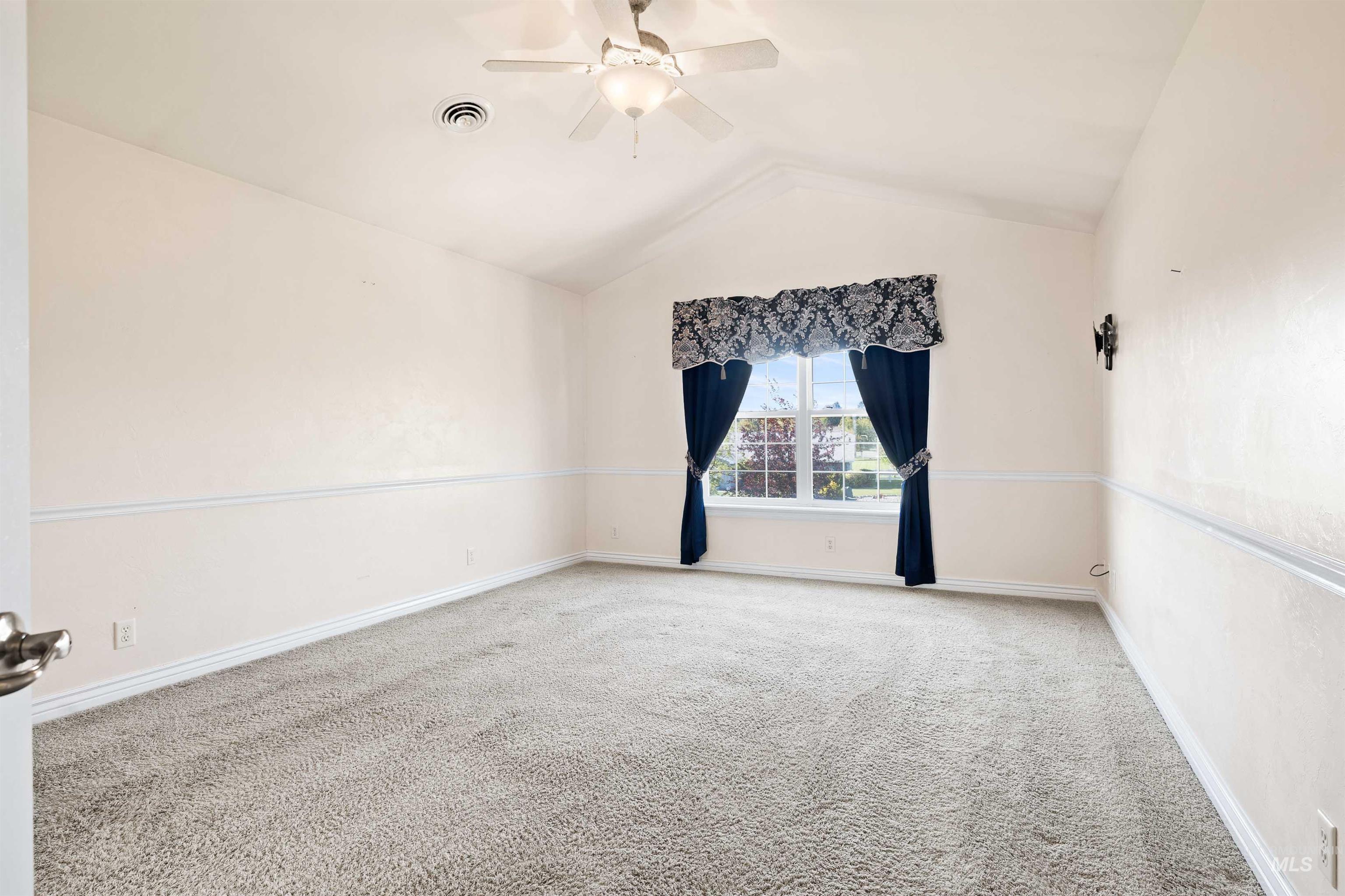 2522 E 3719 N, Twin Falls, Idaho 83301-2011, 5 Bedrooms, 3 Bathrooms, Residential For Sale, Price $777,500,MLS 98986317