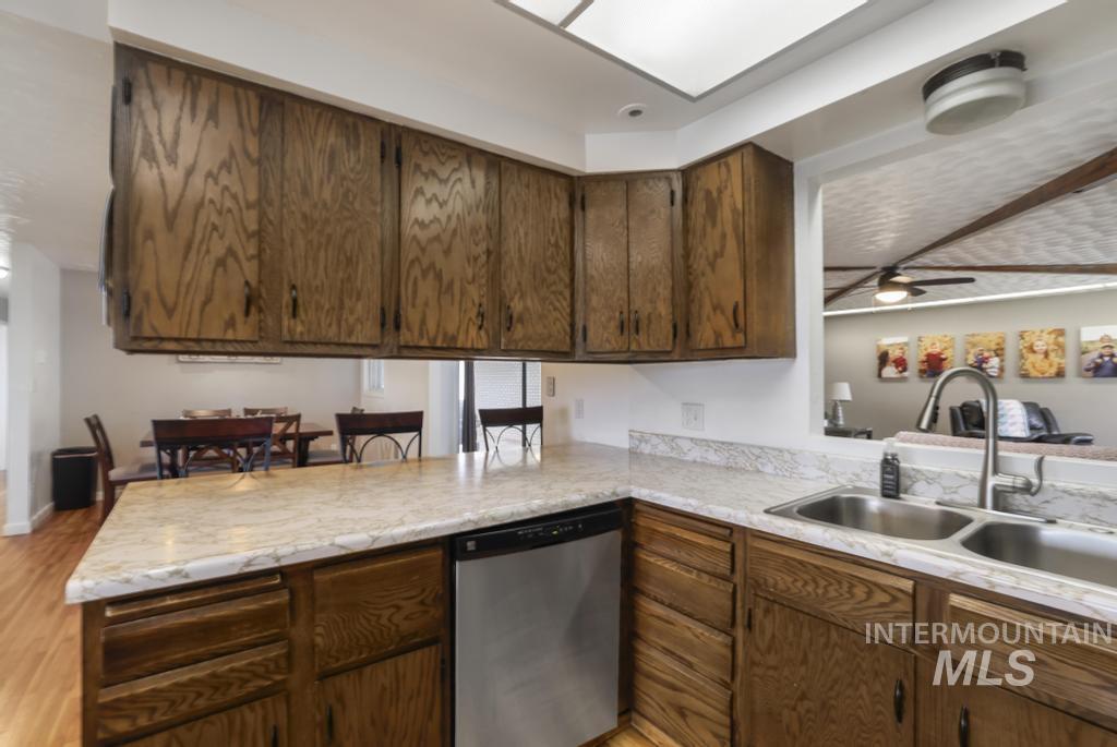294 S 100 W, Burley, Idaho 83318, 4 Bedrooms, 3 Bathrooms, Residential For Sale, Price $585,000, 98986318