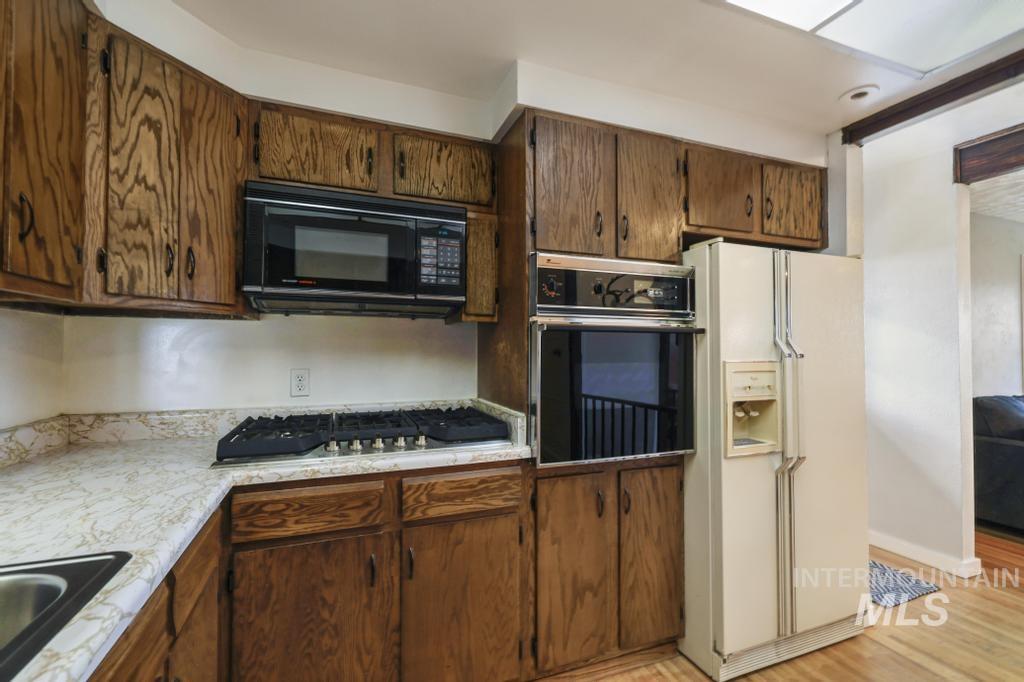 294 S 100 W, Burley, Idaho 83318, 4 Bedrooms, 3 Bathrooms, Residential For Sale, Price $585,000, 98986318