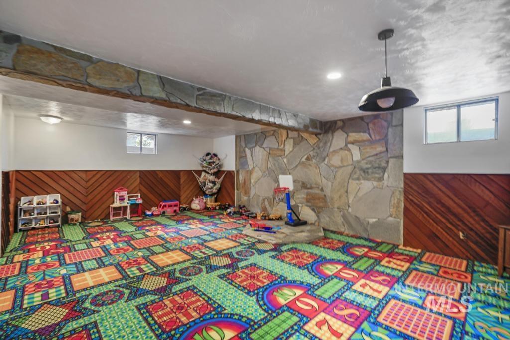 294 S 100 W, Burley, Idaho 83318, 4 Bedrooms, 3 Bathrooms, Residential For Sale, Price $585,000, 98986318