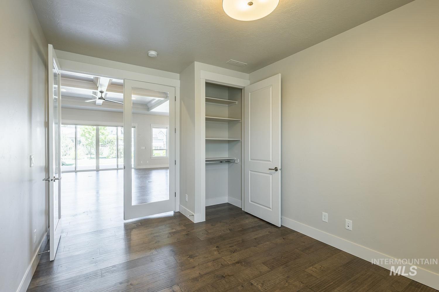 4588 W Sugar Tree Dr, Meridian, Idaho 83646, 5 Bedrooms, 3.5 Bathrooms, Residential For Sale, Price $1,089,000, 98986319