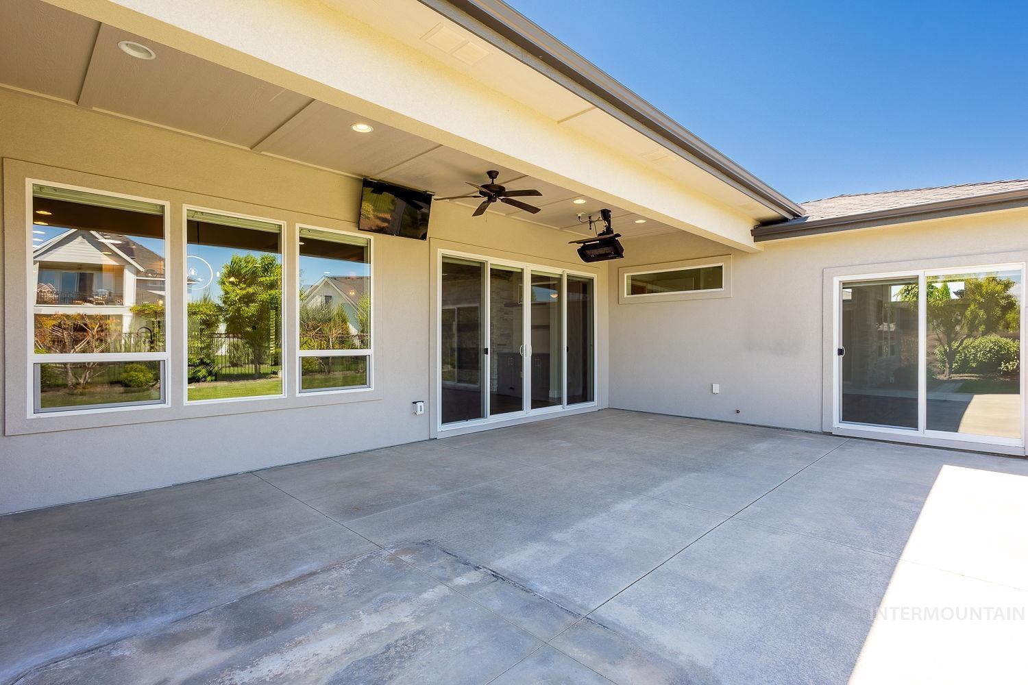 4588 W Sugar Tree Dr, Meridian, Idaho 83646, 5 Bedrooms, 3.5 Bathrooms, Residential For Sale, Price $1,089,000, 98986319